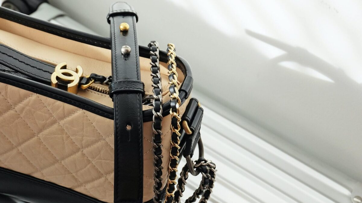 Chanel handbag second online hand