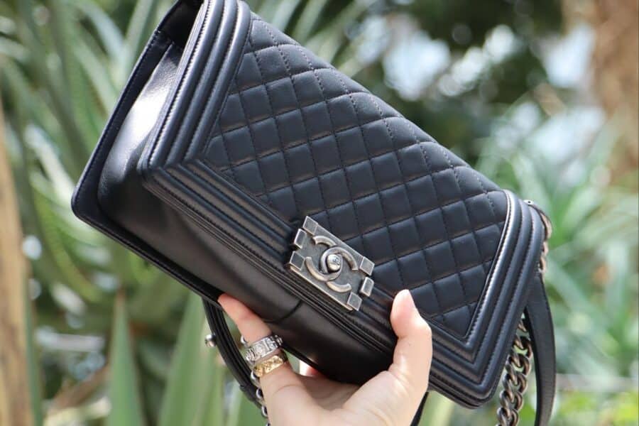The Chanel Le Boy Bag: A Modern Classic with a Rebellious Spirit